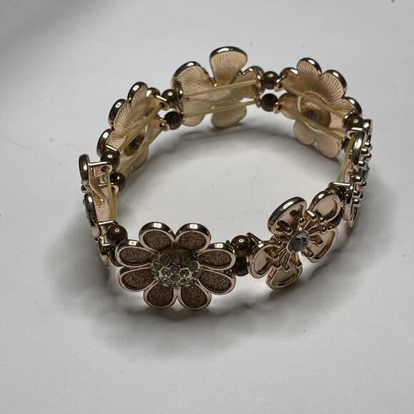 rose gold tone stretch bracelet with rhinestone centers costume jewelry - Picture 7 of 12